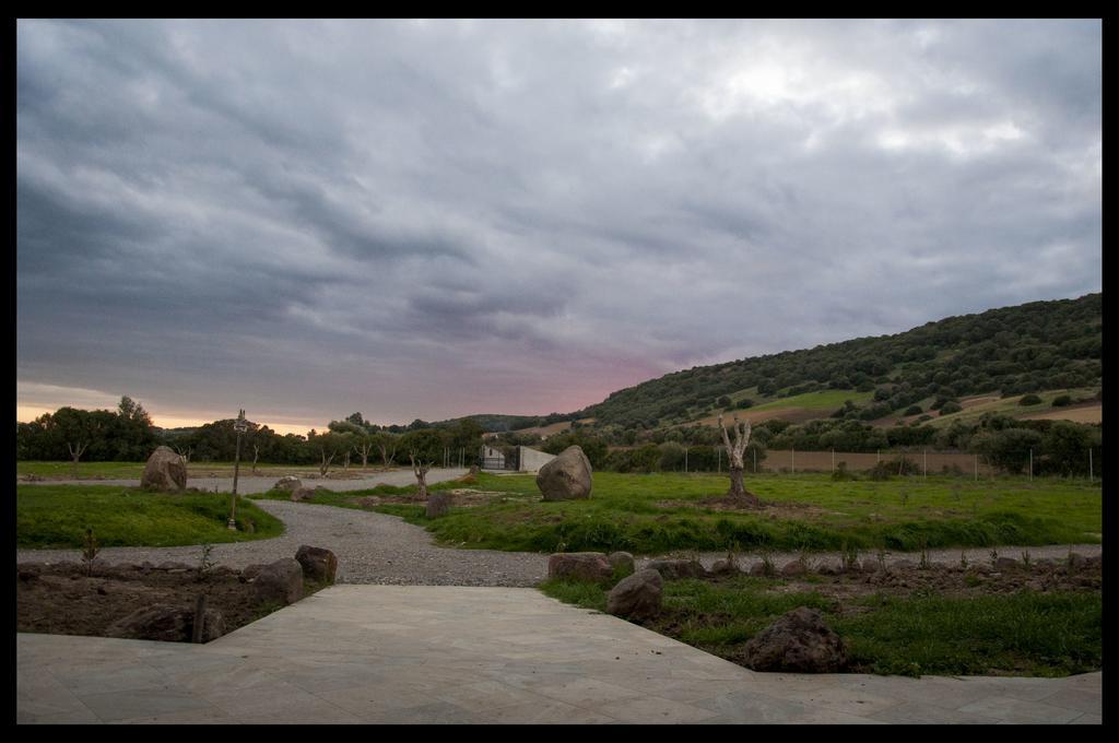 Agriturismo Sa Scalitta Carbonia Luaran gambar